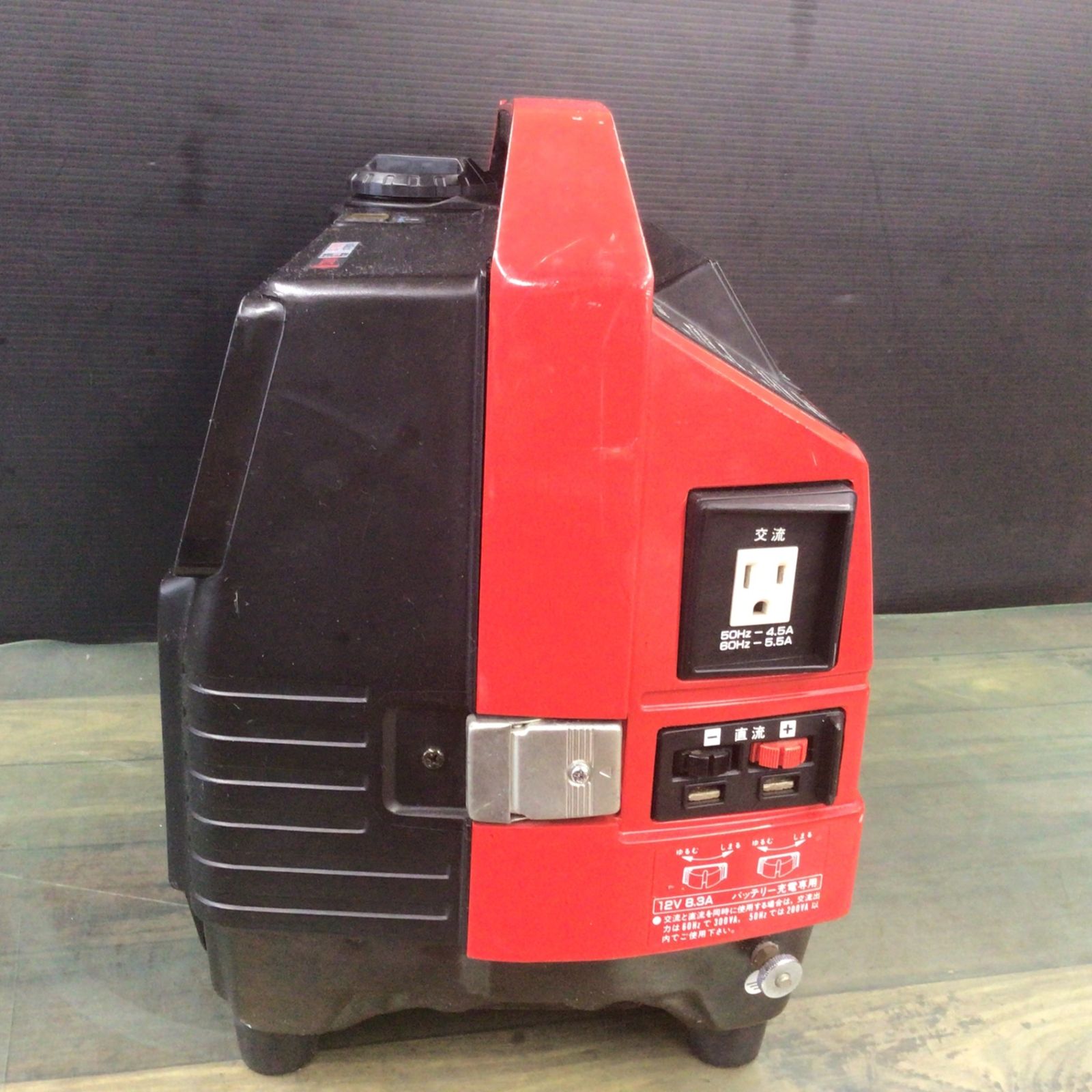 工具】携帯用 ポータブル発電機 ホンダ HONDAデンタ EX550 中古