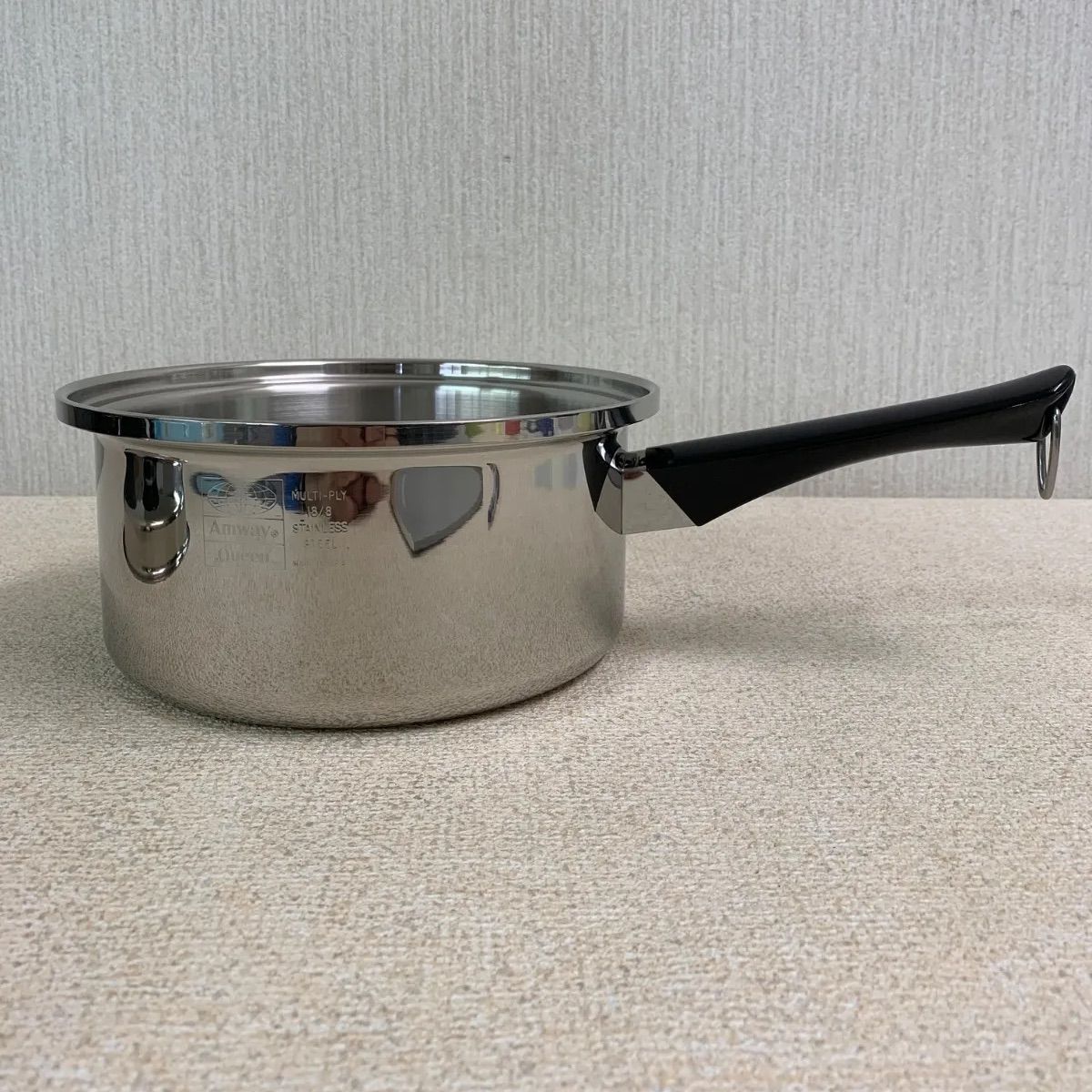 フォロー割対象商品】未使用品！ Amway アムウェイ Queen 大ソースパン