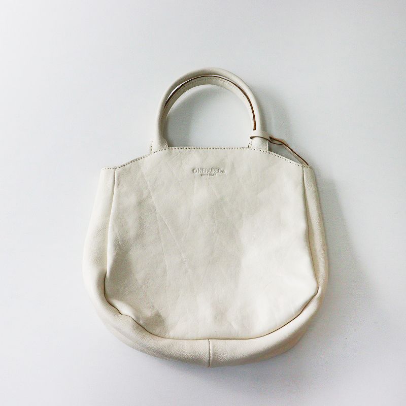 美品ペリーコ ANELLI CEST ラフィア レザー ハンドバッグ アイボリー 美品ペリーコ ANELLI CEST ラフィア レザー ハンドバッグ