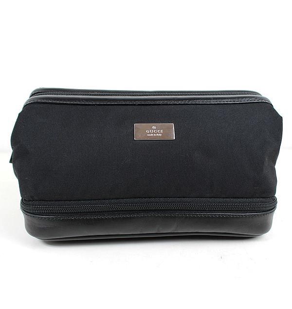 グッチ　ポーチ　セカンドバッグ クラッチバッグ ブラック　黒　GUCCI 　美品