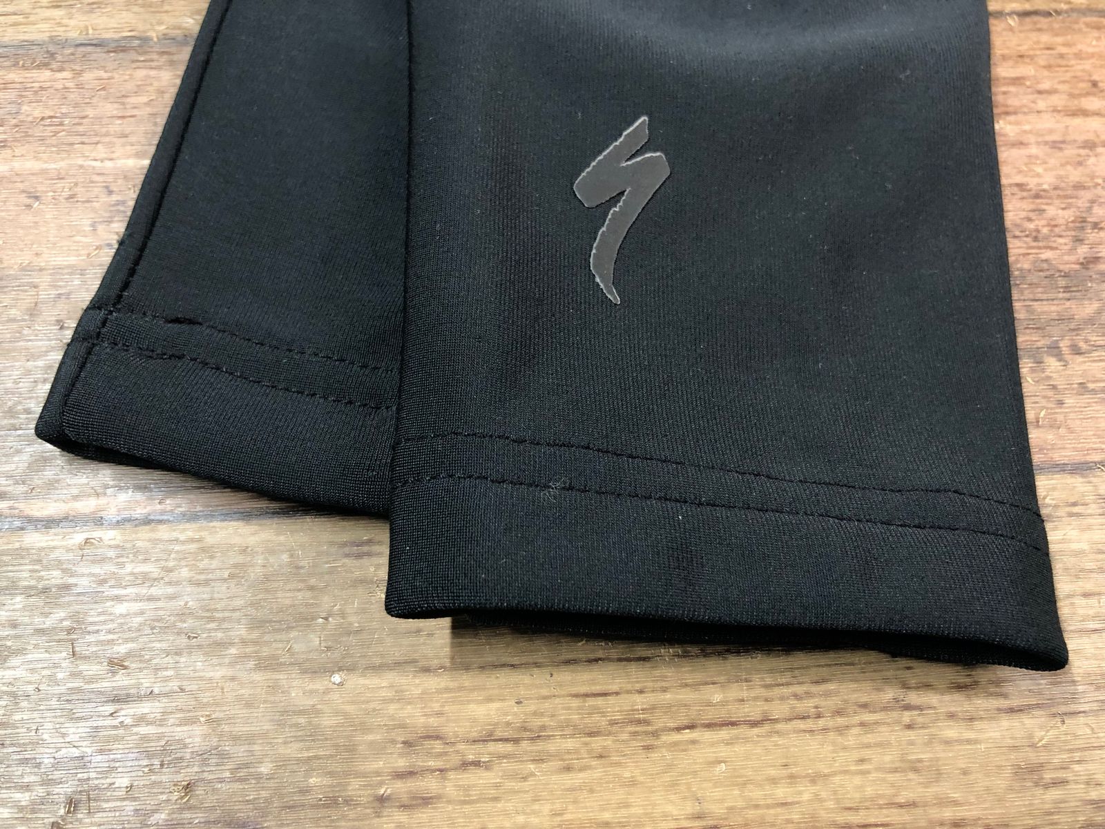 HO320 スペシャライズド SPECIALIZED THERMAL ARM WARMER アームウォーマー 黒 S 裏起毛