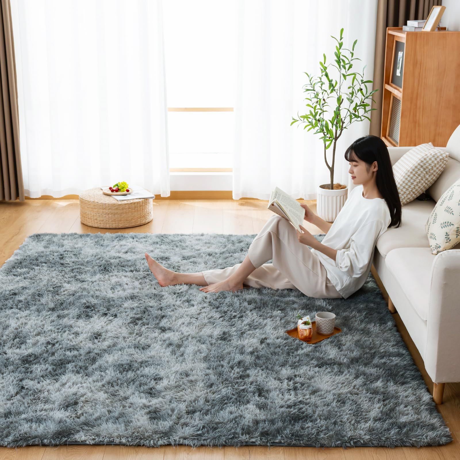 【人気商品】Softime ラグ カーペット シャギーラグ 長方形 約1畳（120×160cm） 洗えるラグ ラグマット 滑り止め 防音絨毯 ふわっと手触り オールシーズン リビング用 じゅうたん 柔らかい (ブラ