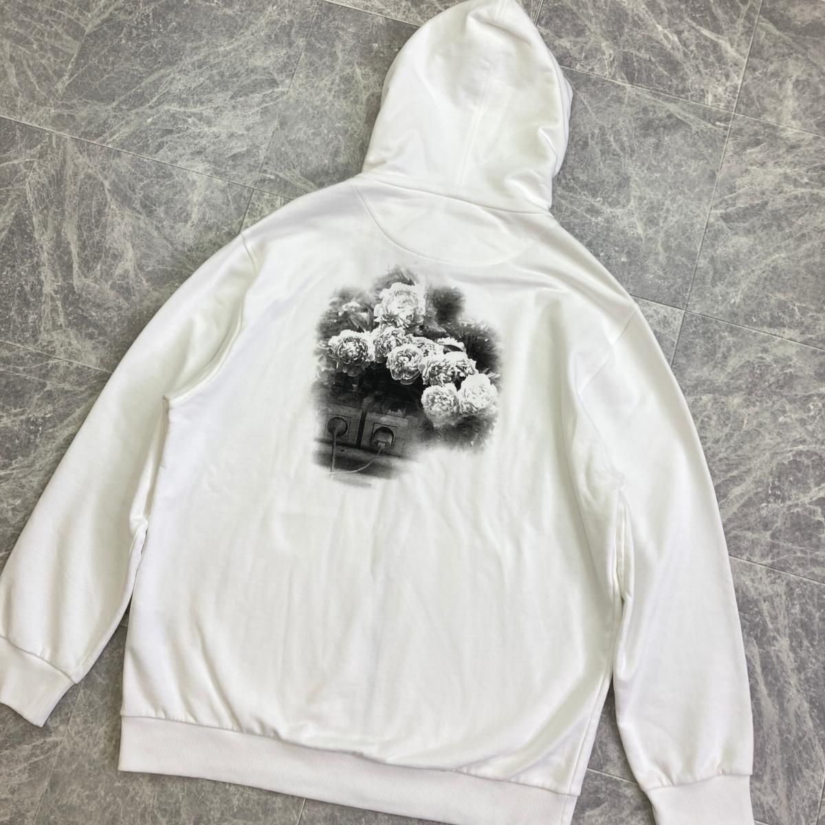 22AW【中古】 PRADA （プラダ） 三角タグ ロゴ 英字プリント