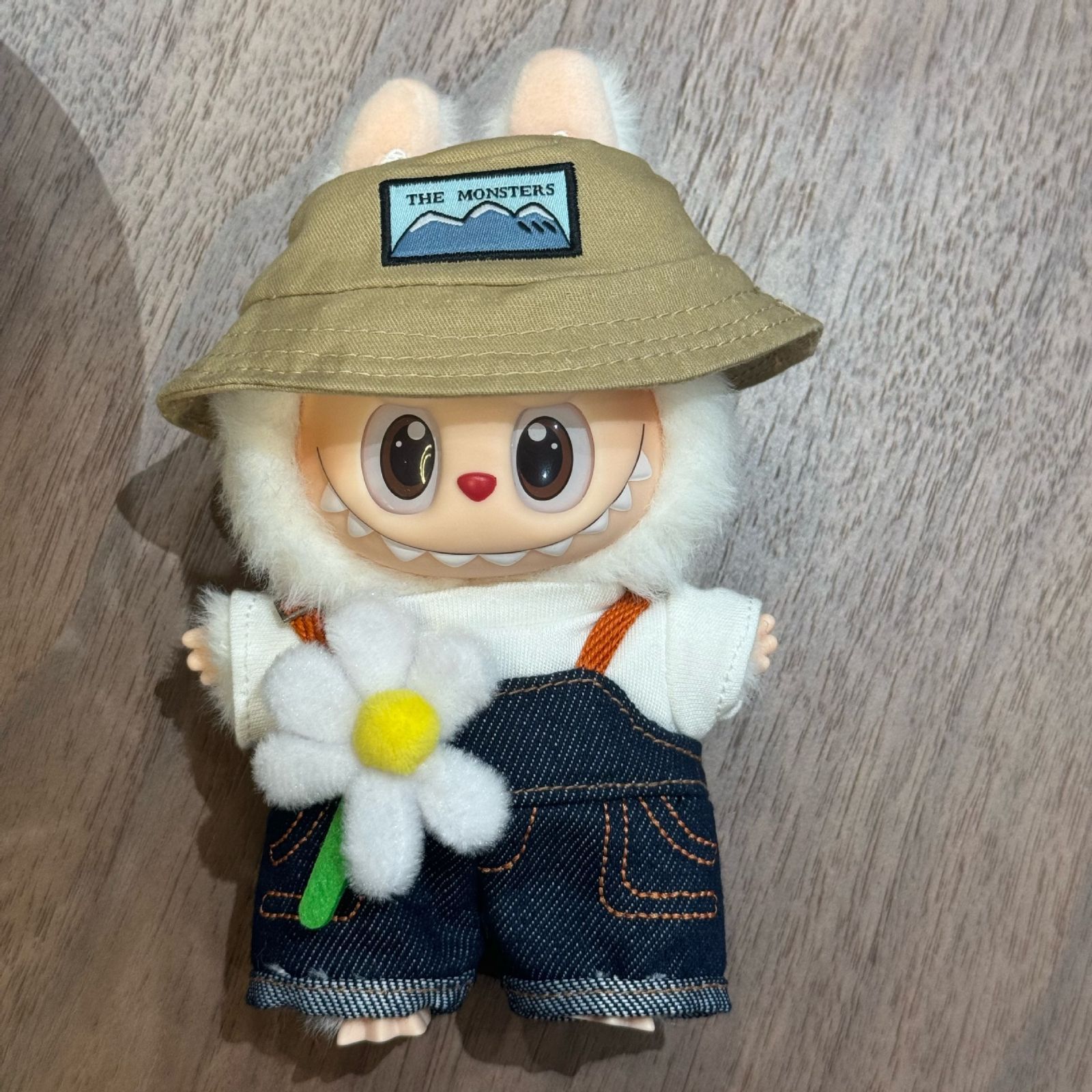 Labubu ぬいぐるみ 17cm プードル風 高級カスタム品】 Labubu ぬいぐるみ 17cm プードル風