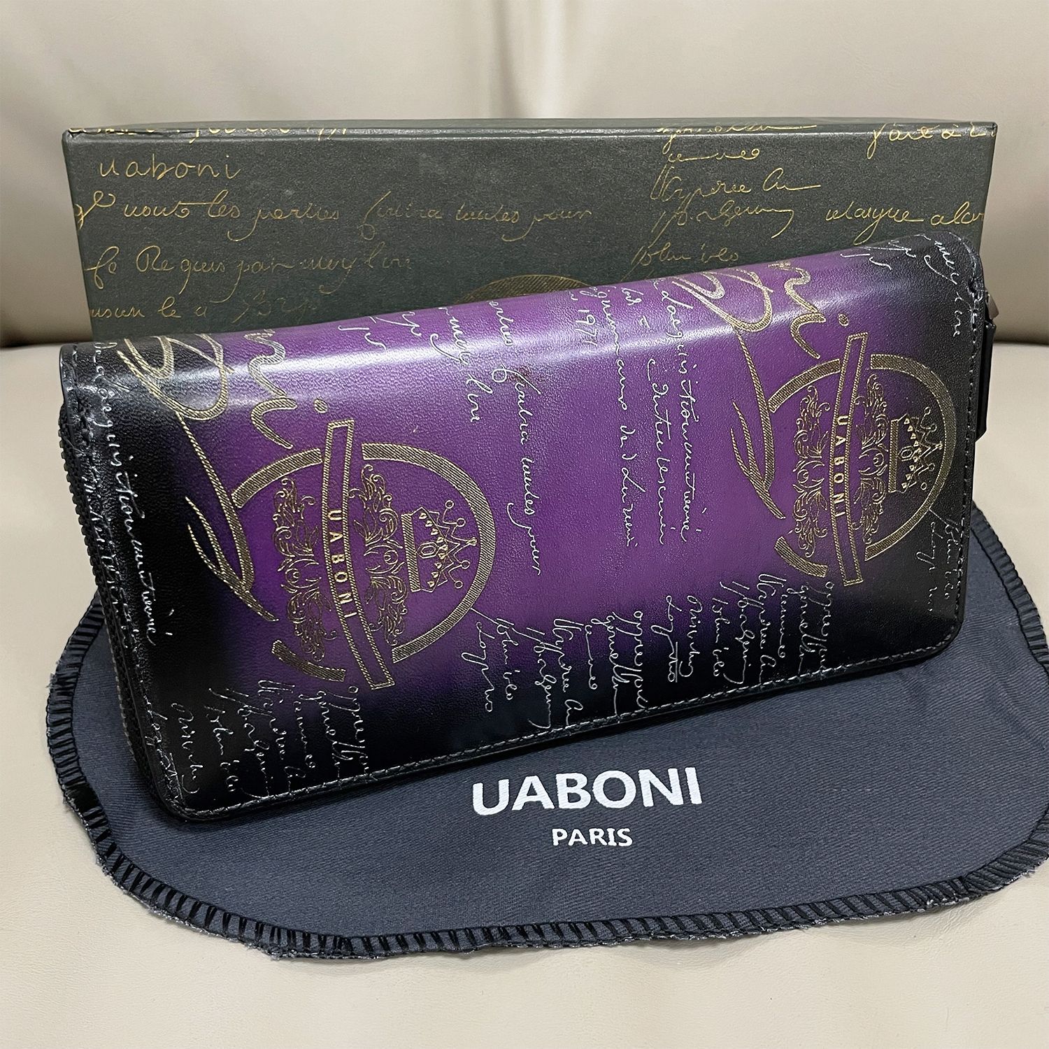 ラウンドファスナー長財布 EU製 定価23万 特注限定品 UABONI*ユアボニ*幻のパティーヌ*EU製 絶賛 上品 高級 貴重 手染 手作り カリグラフィー  ゴールデン シルバー 手染 本革 メンズ 紳士 - メルカリ