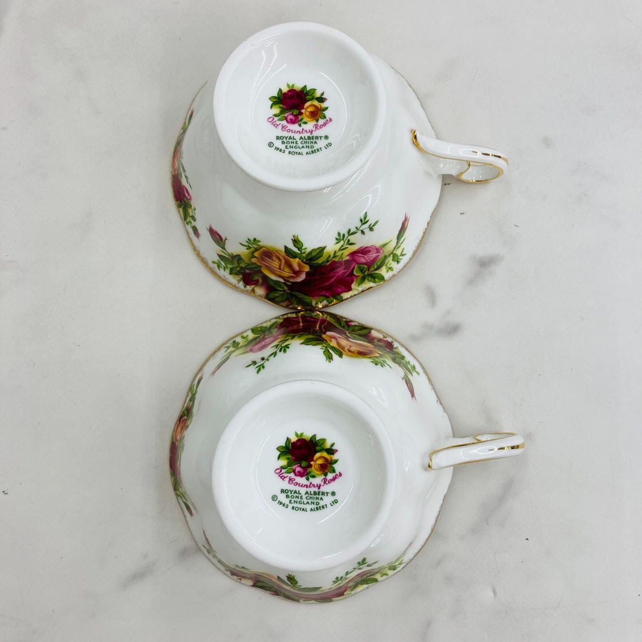 ROYAL ALBERT ロイヤルアルバート カップ&ソーサー 2客セット - メルカリ