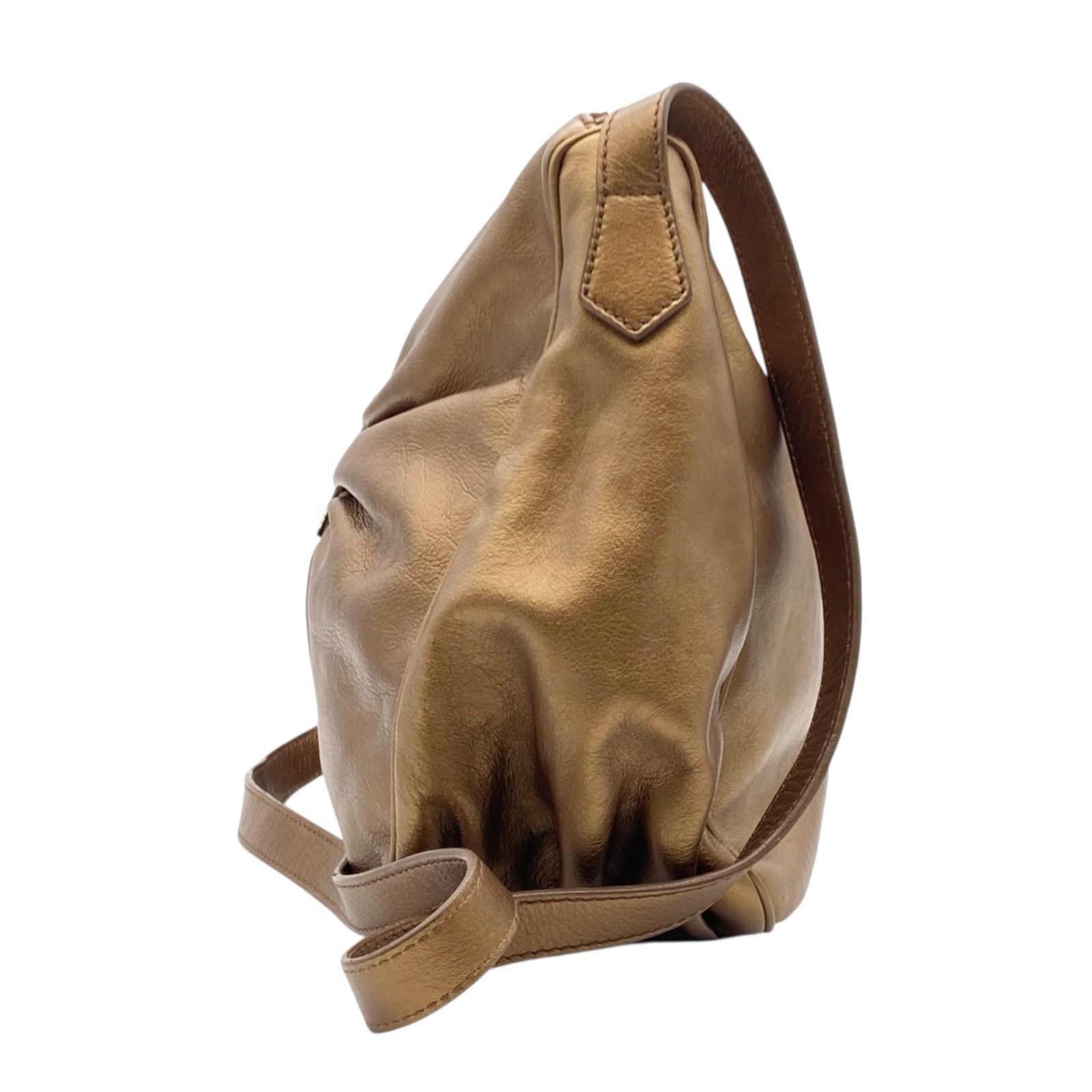 【美品】フェンディ マンマバケット オールレザー FF金具 アイボリー 肩掛け ○美品 フェンディ FENDI マンマバケット ショルダーバッグ FF