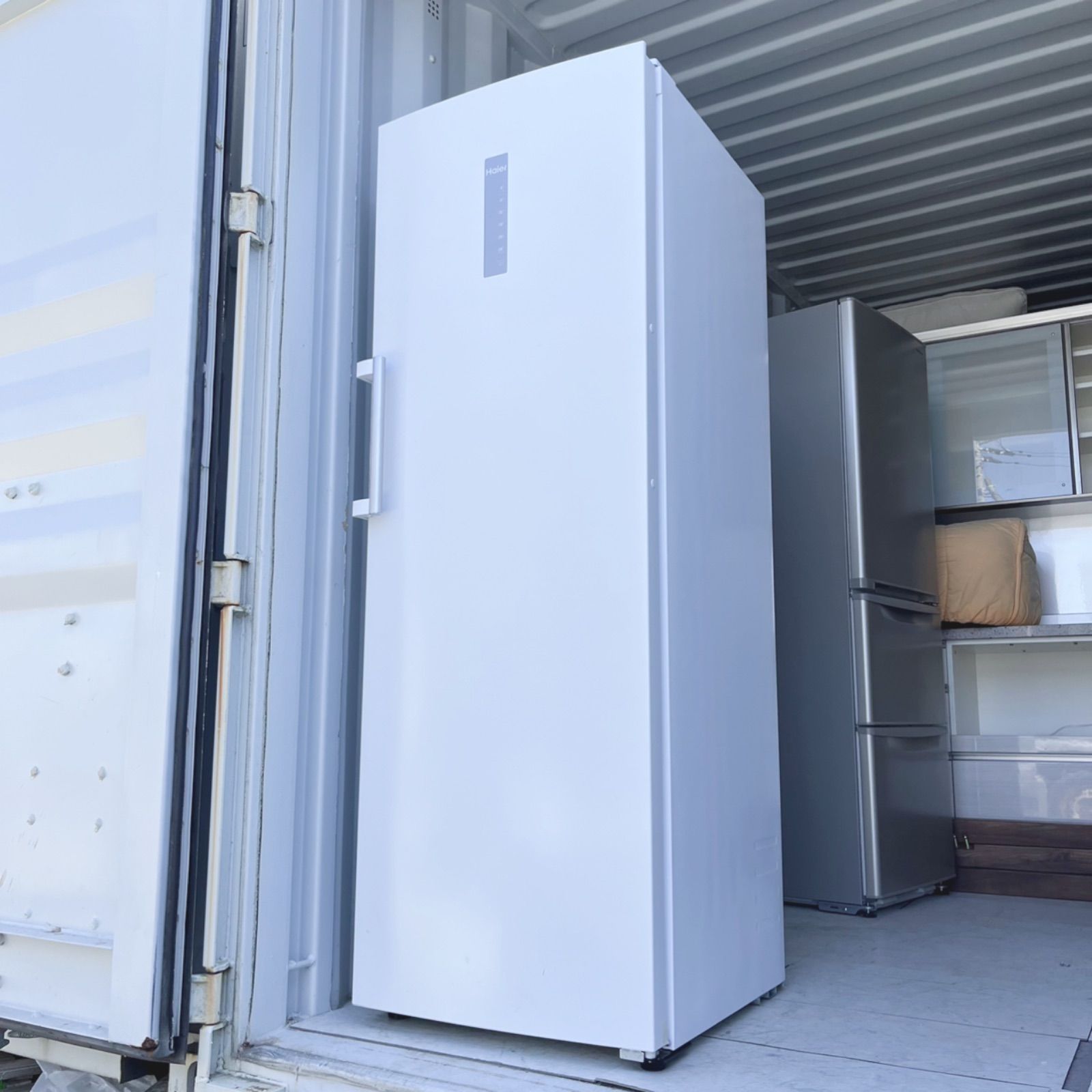 取付無料！タッチパネル搭載クリアホワイト大容量前開きワンドア冷凍庫！洗濯機 取付無料！タッチパネル搭載クリアホワイト大容量前開きワンドア冷凍庫