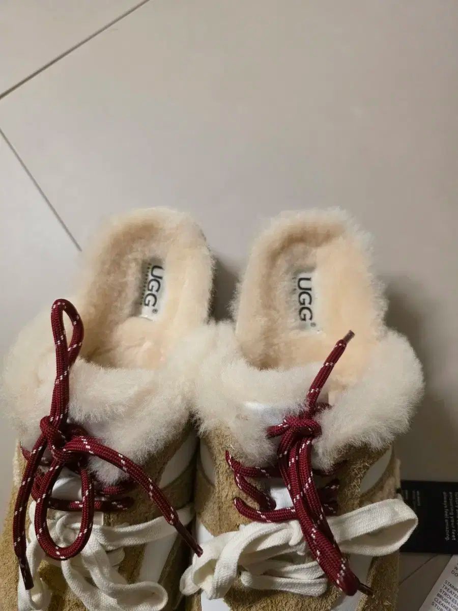 スニーカー ミュール