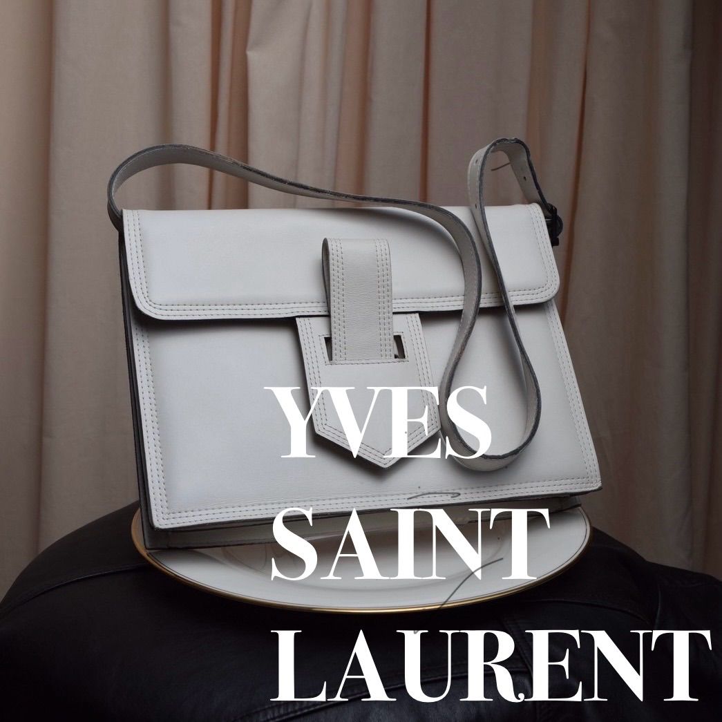 YVES SAINT LAURENT ラージタブディテール ホワイトレザー ショルダー 