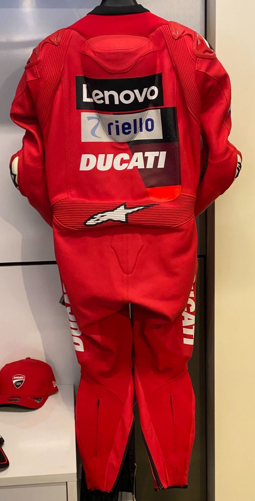  MotoGp 22 レーシングスーツ 定価 279 000- ｻｲｽﾞ48 革ツナギ バイクウェア 装備