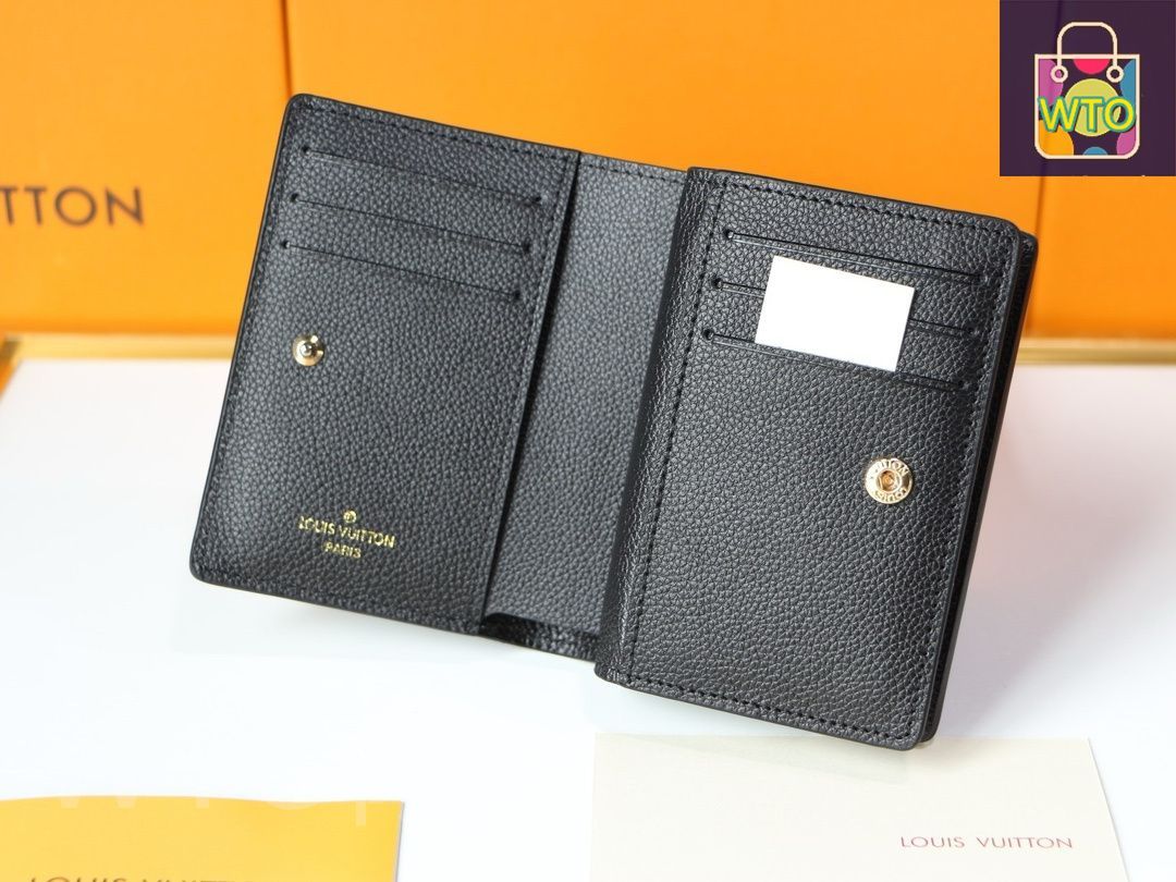 押し花レザーに伝統ステッチを施す