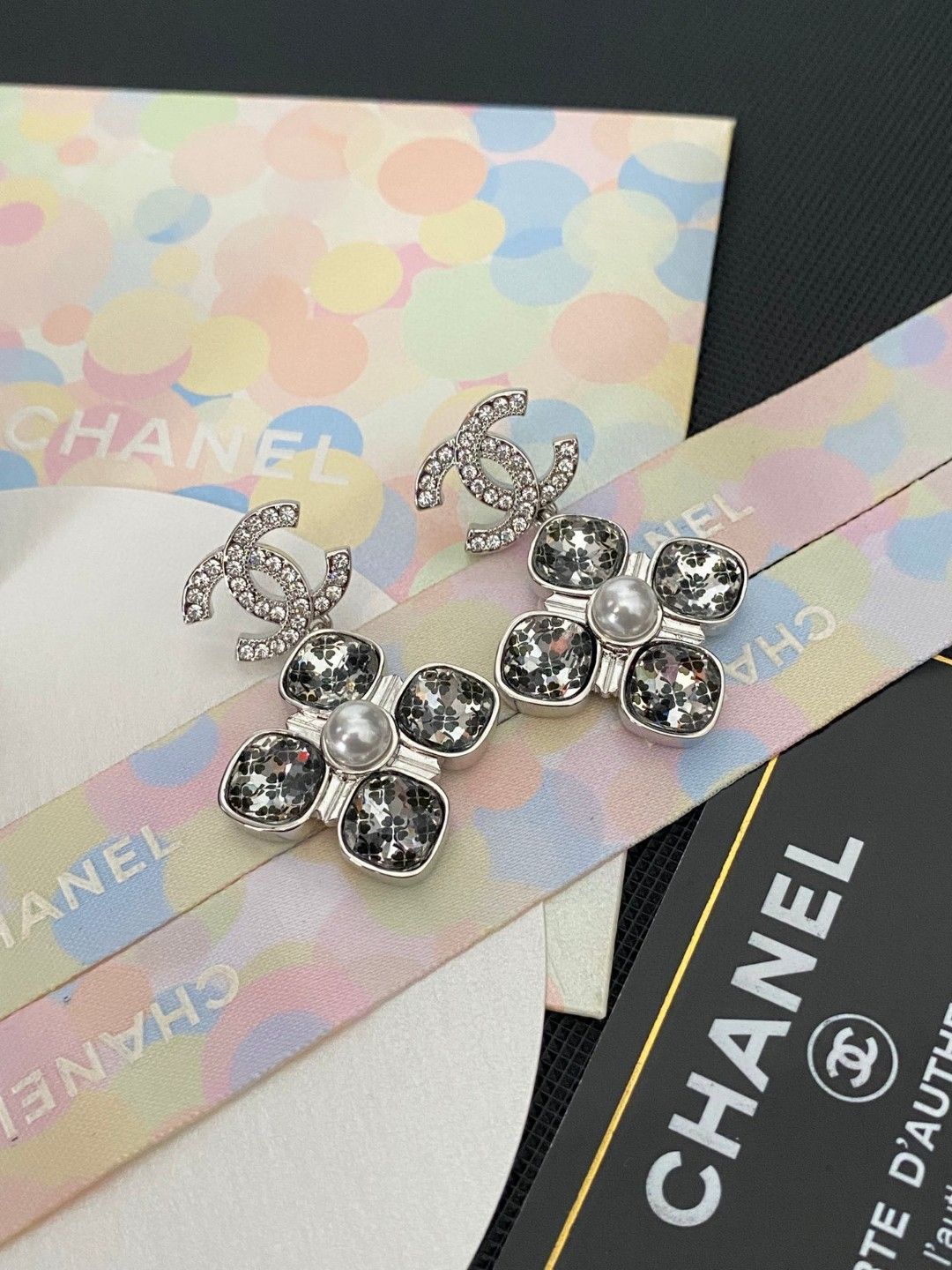 美品です！！CHANEL ダブルCロゴ ピアス シャネル ダブルCロゴ ピアス - メルカリ