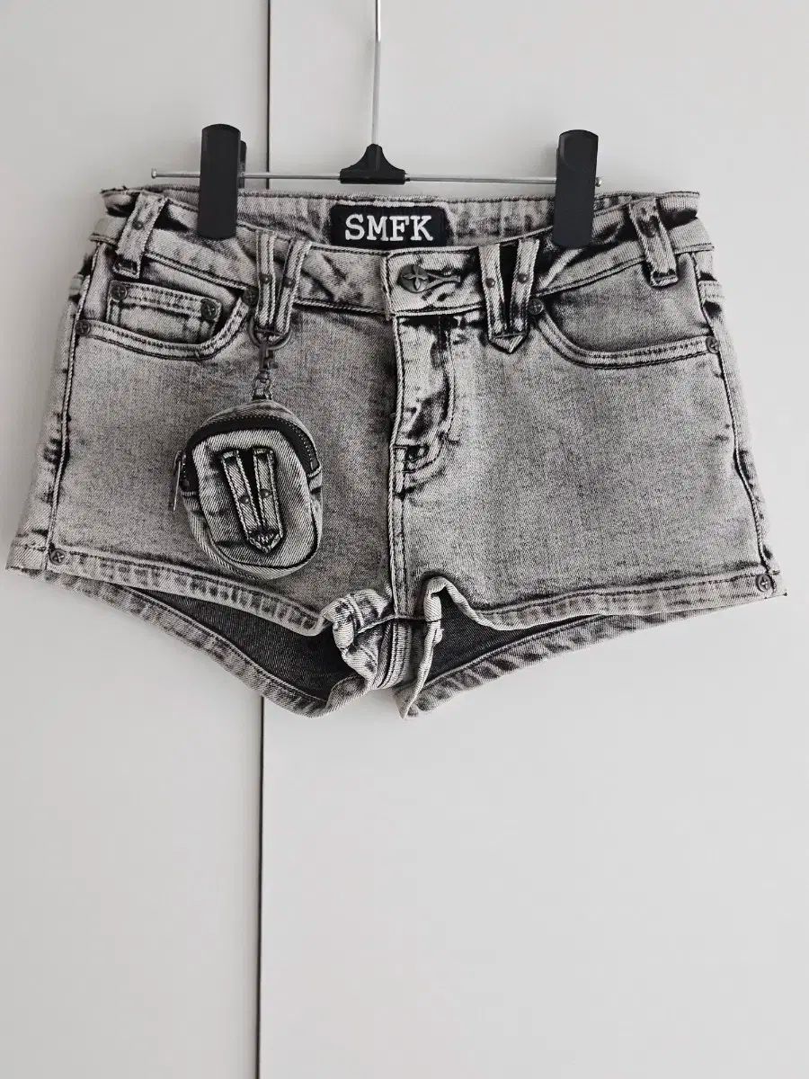 SMFK グレー デニムショートパンツ SMFK グレー デニムショートパンツ