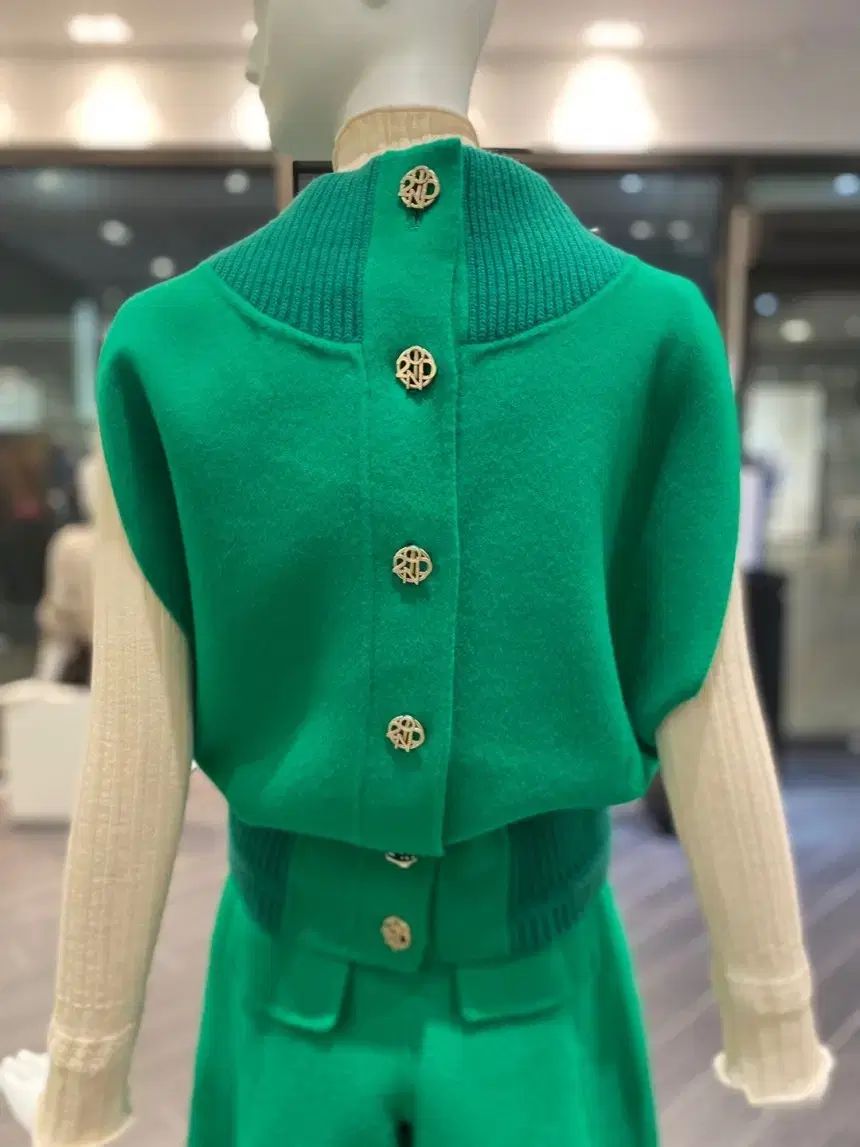 O 2nd オッズセカンド 上下セットアップ スーツセット