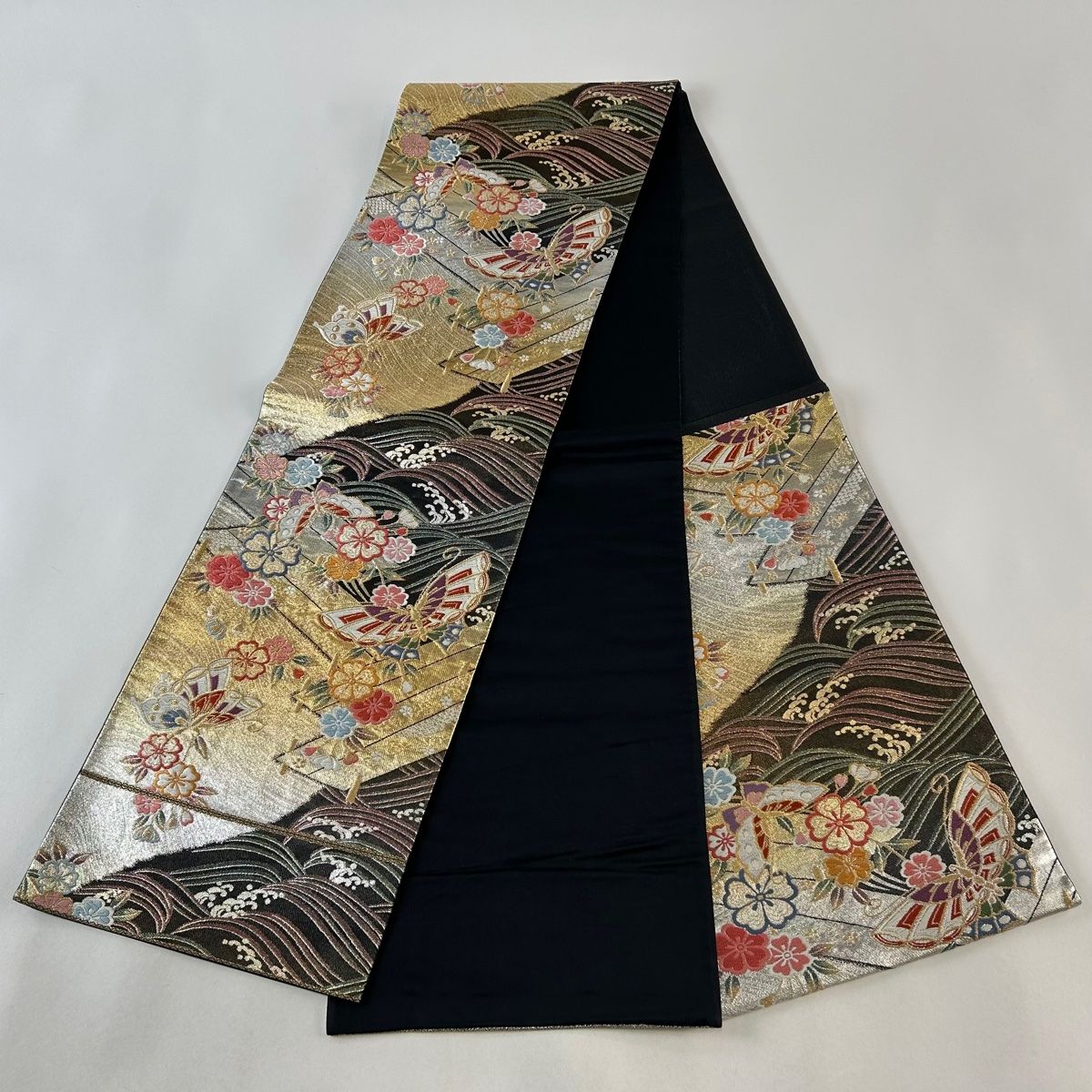 激安通販の 美品 袋帯 秀品 正絹 六通 金色 唐織 金糸 桜 蝶 関西仕立て 着物・浴衣