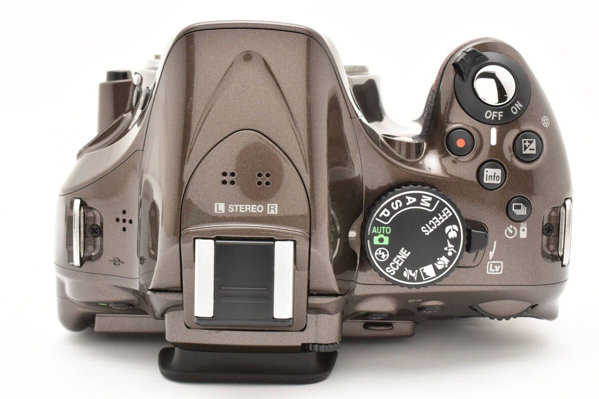 ☆極上品☆《ショット数17,766 回 》ニコン Nikon D5200