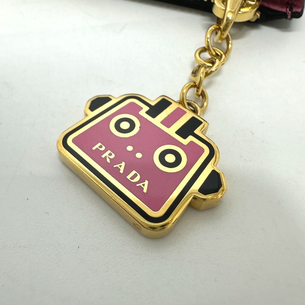 PRADA プラダ