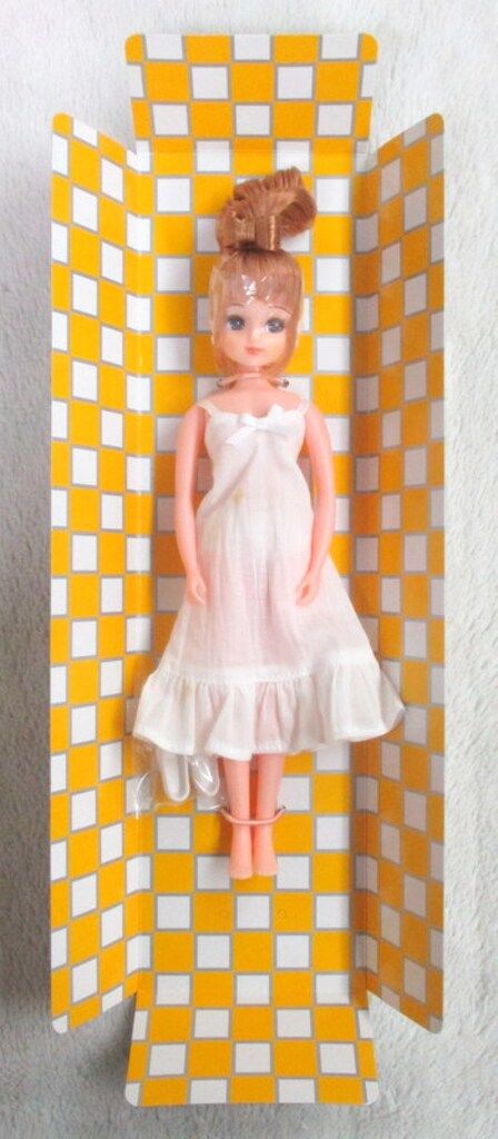 Takara Tomy - Galumモデルリカちゃん 20人のお人形作家モデル リカちゃんキャッスル 61Kr3arzExL._UF350,350_QL80_.jpg