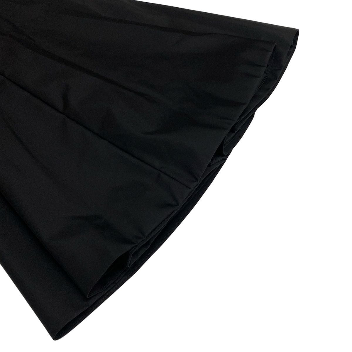 PRADA Re-Nylon プリーツスカート ブラック　36サイズ プラダ Re-Nylon プリーツスカート ナイロン ブラック (PRADA