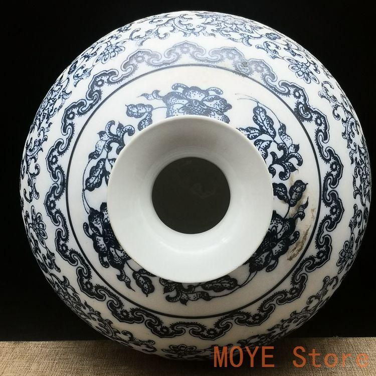 青花纏枝蓮石榴尊瓶 景徳鎮 陶磁器 装飾品 現代工芸品 美術品 置物 青花纏枝蓮石榴尊瓶 景徳鎮 陶磁器 装飾品 現代工芸品 美術品
