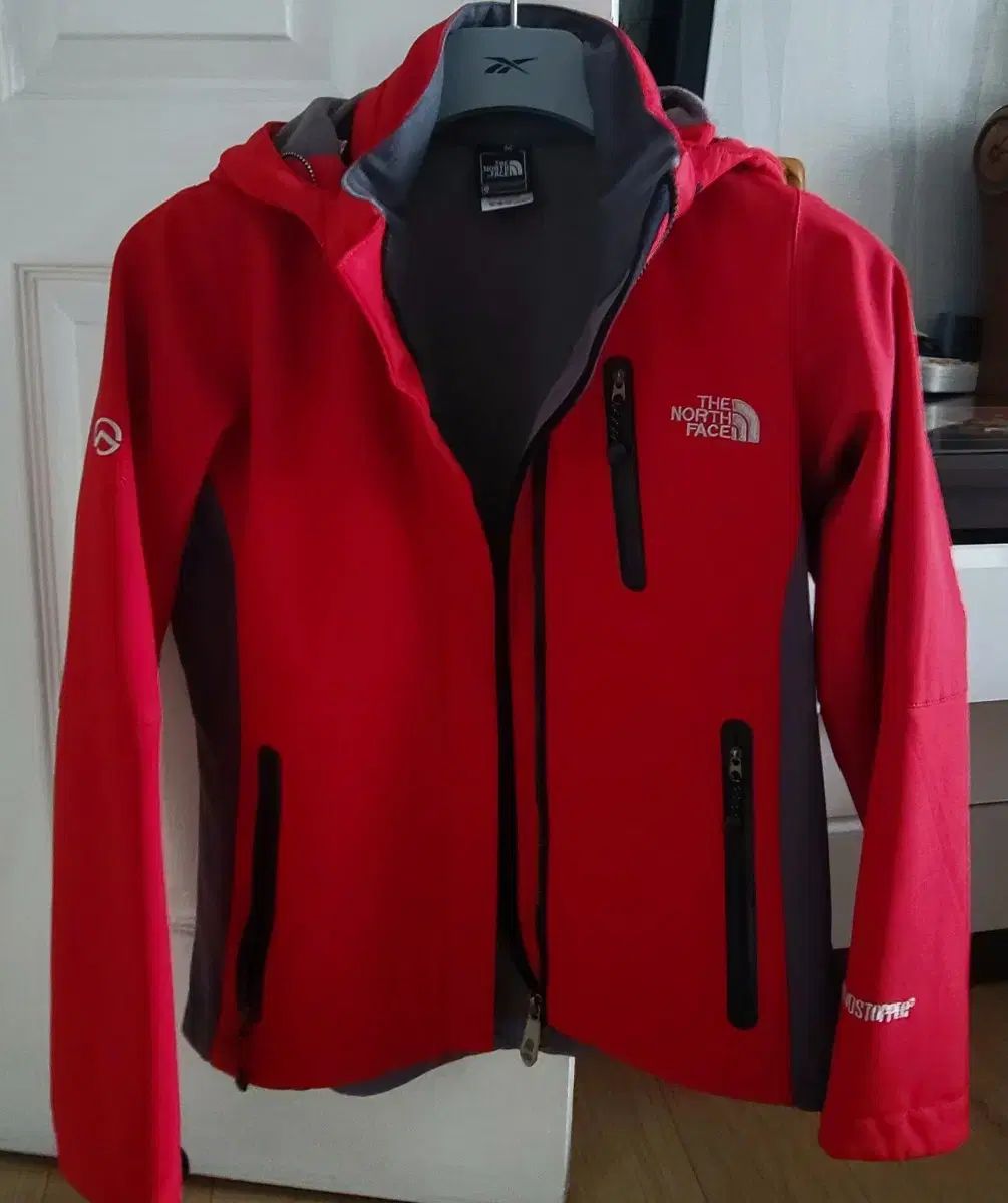 THE NORTH FACE ザノースフェイスワンワンドストッパー