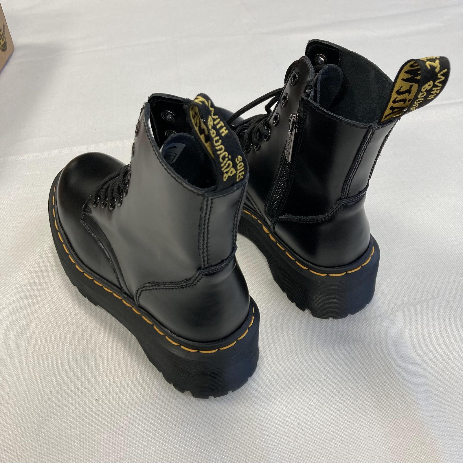 新品 Dr.Martens Jadon MAX 8ホールブーツ ジェ イドンマックス 