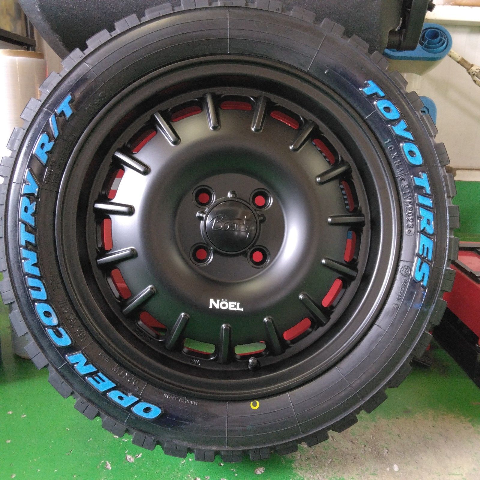 4本セット RIVAI OFFROAD Plastic Bomb 12x4.00B 4/100 +42 BK 4本セット RIVAI OFFROAD Plastic Bomb 12x4.00B 4/100 +42 BK