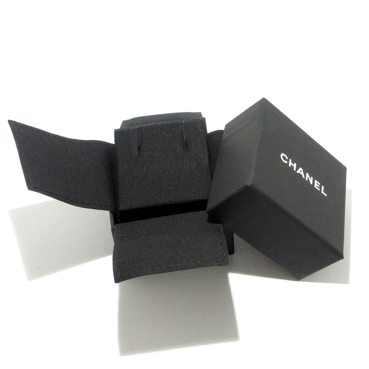 シャネル ピアス