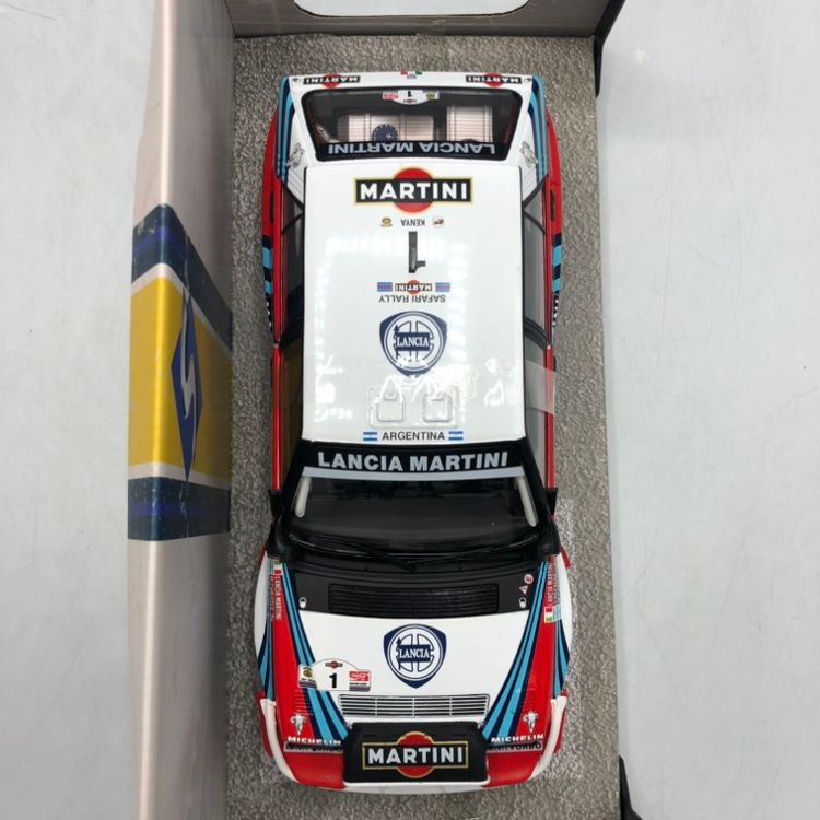 中古】1/18 ランチア デルタ HF インテグラーレ ケニアラリー