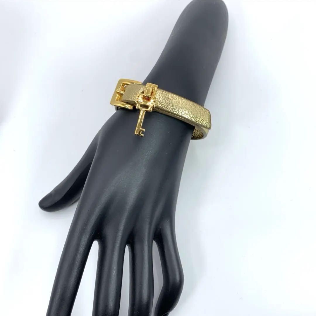 極美品　MIU MIU　ミュウミュウ　ゴールド　ブレスレット　鍵 極美品 MIU MIU ミュウミュウ ゴールド ブレスレット 鍵 - メルカリ