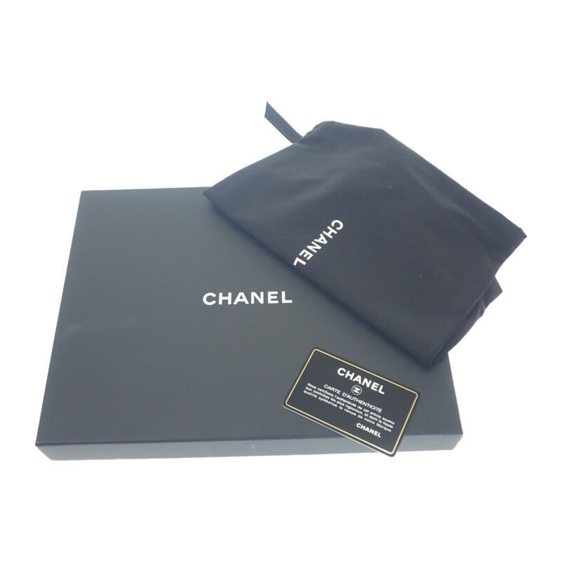 【極美品】CHANEL19　ディズヌフ　クラッチバッグ 極美品】CHANEL19 ディズヌフ クラッチバッグ