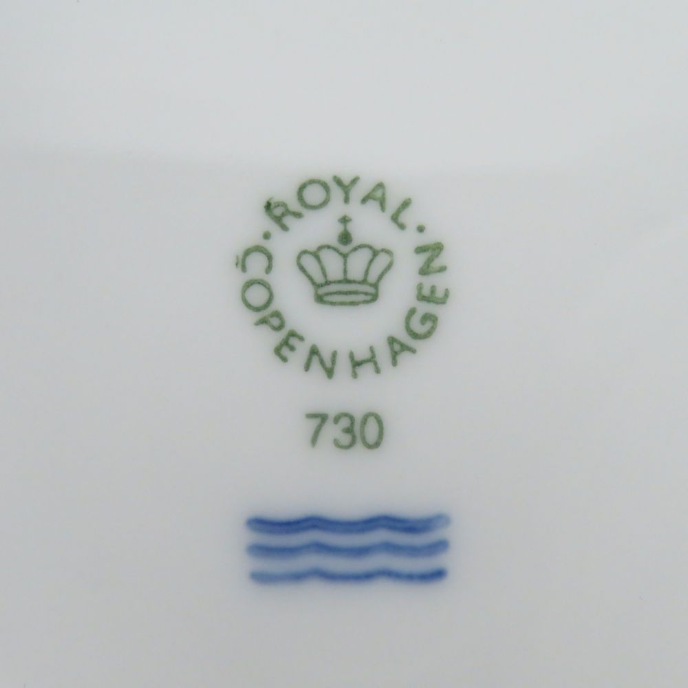 美品 ROYAL COPENHAGEN ロイヤルコペンハーゲン ホワイトフルーテッド 730 深皿 2枚 ペア 20cmディーププレート パスタ SU7446J 