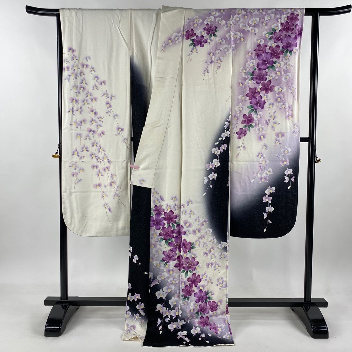 振袖 身長157-172cm ホワイト×エメラルドグリーン　正絹 振袖 身丈157.5cm 裄丈66cm M 袷 落款あり 建物 草花 レース