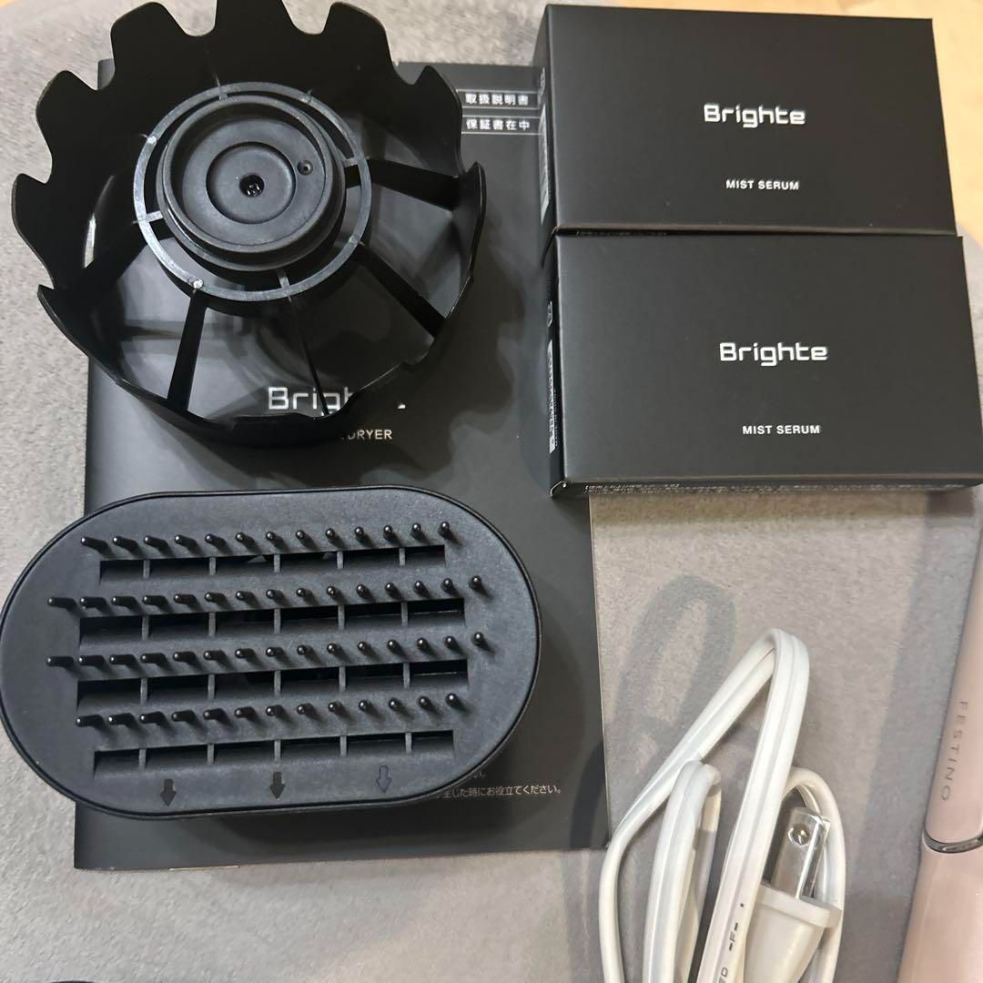 シャワードライヤー ＆festinoストレートアイロン