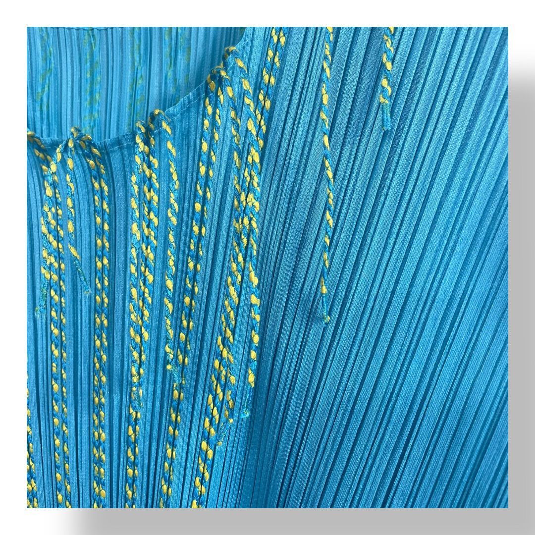 PLEATS PLEASE ISSEY MIYAKE（プリーツ プリーズ イッセイ