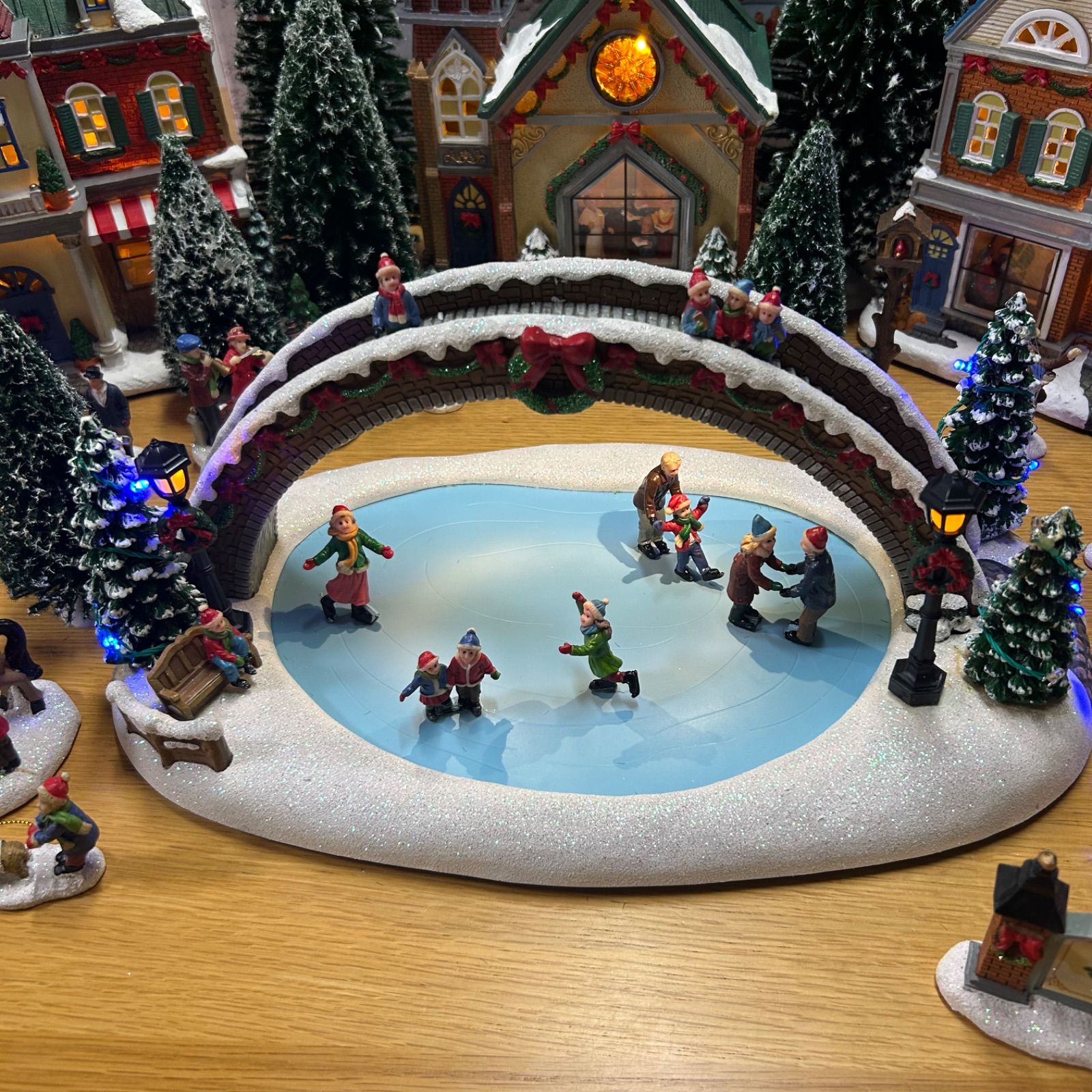 コストコ クリスマスヴィレッジ 30ピース 飾り 置物