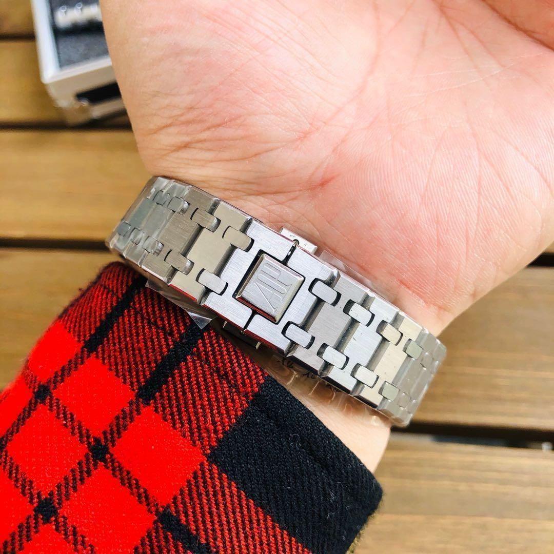 ロイヤルオーク 自動巻き　ロイヤルコオーク Introducing: オーデマ ピゲ ロイヤル オーク 34mm 自動巻き