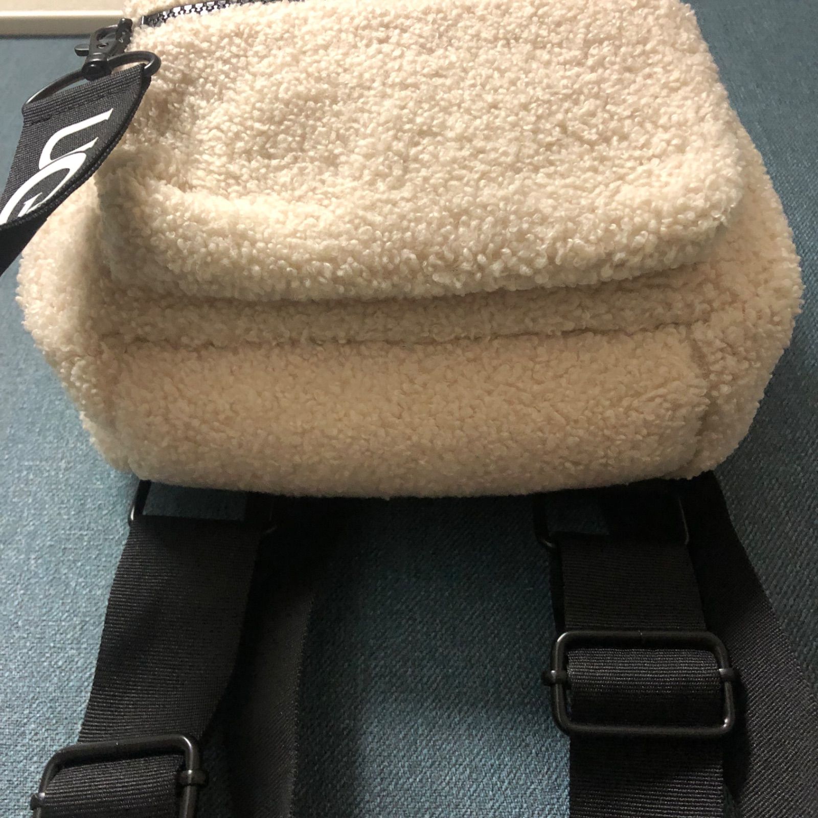 UGG アグ ボア ミニリュック フリース モコモコ ポーチミニバッグ 数量 