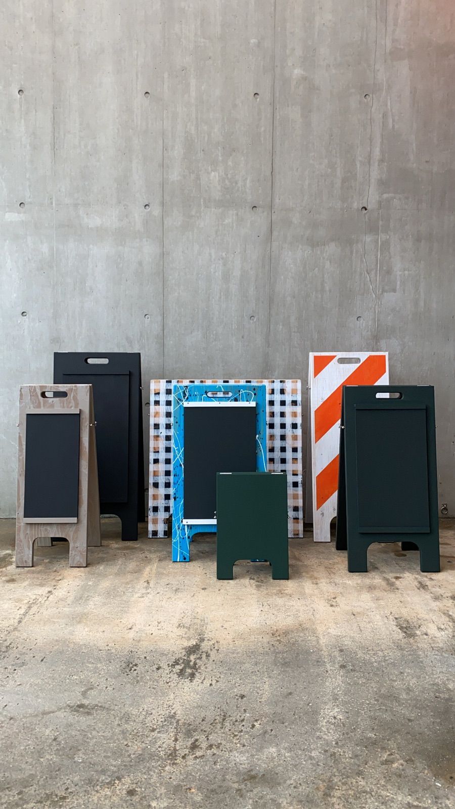 青いストリート立看板(板付)　24mm合板 (高さ82cm幅44cm) 青いストリート立看板(板付) 24mm合板 (高さ82cm幅44cm) 青い