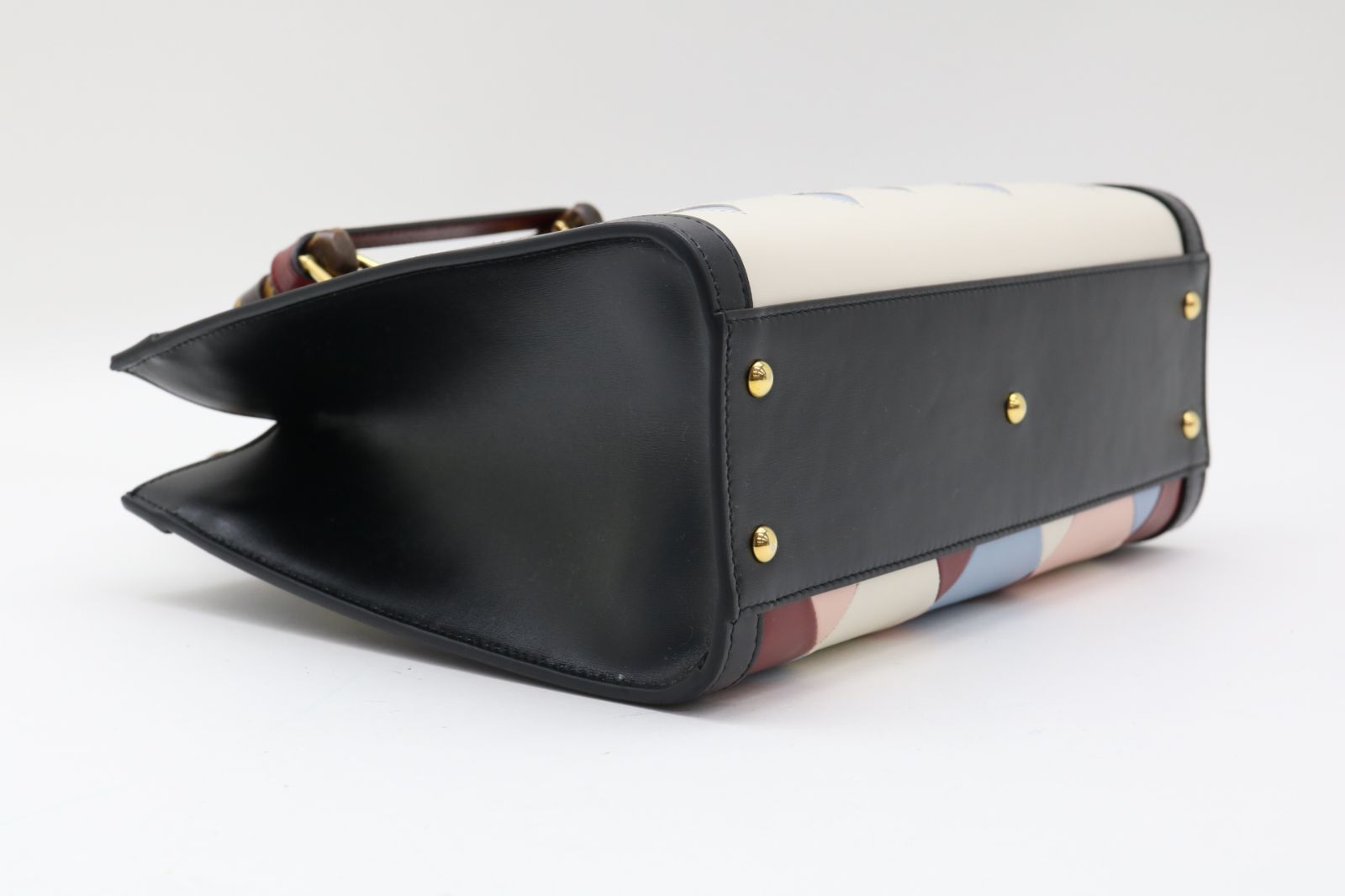 グッチ ダイアナ