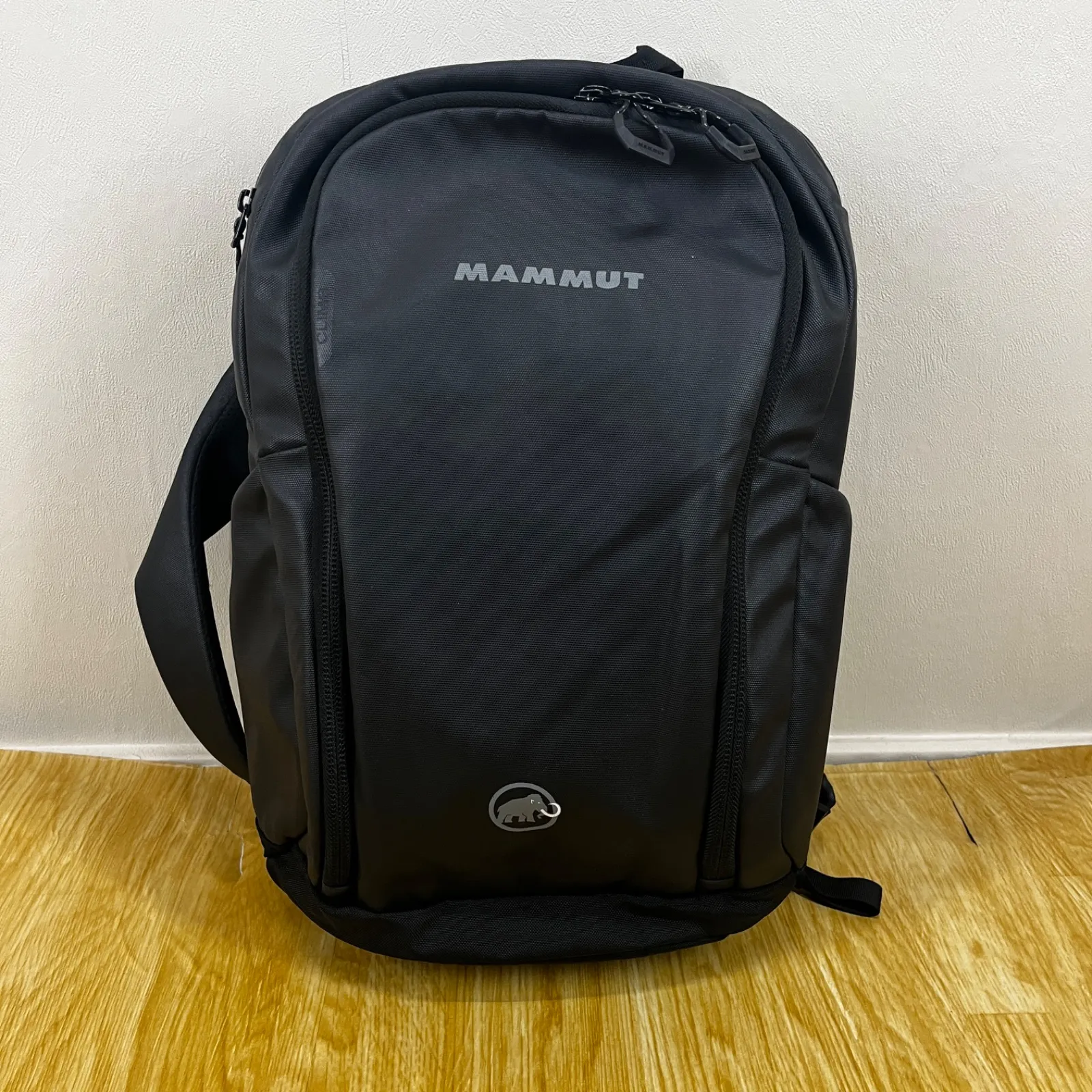 MAMMUT SEON SHUTTLE 22 ブラックリュック Amazon.co.jp: セオン シャトル 22L / Seon Shuttle : ファッション