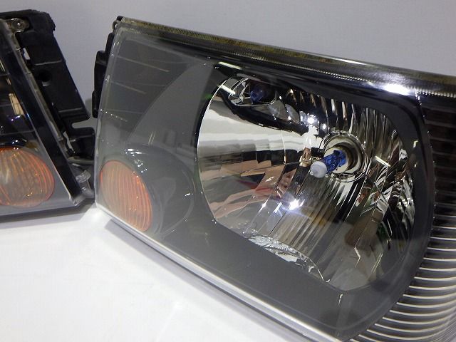 ミニキャブ ヘッドライト左右 ハロゲン U61 U62 レベ付 P5701 コーティング 250910026