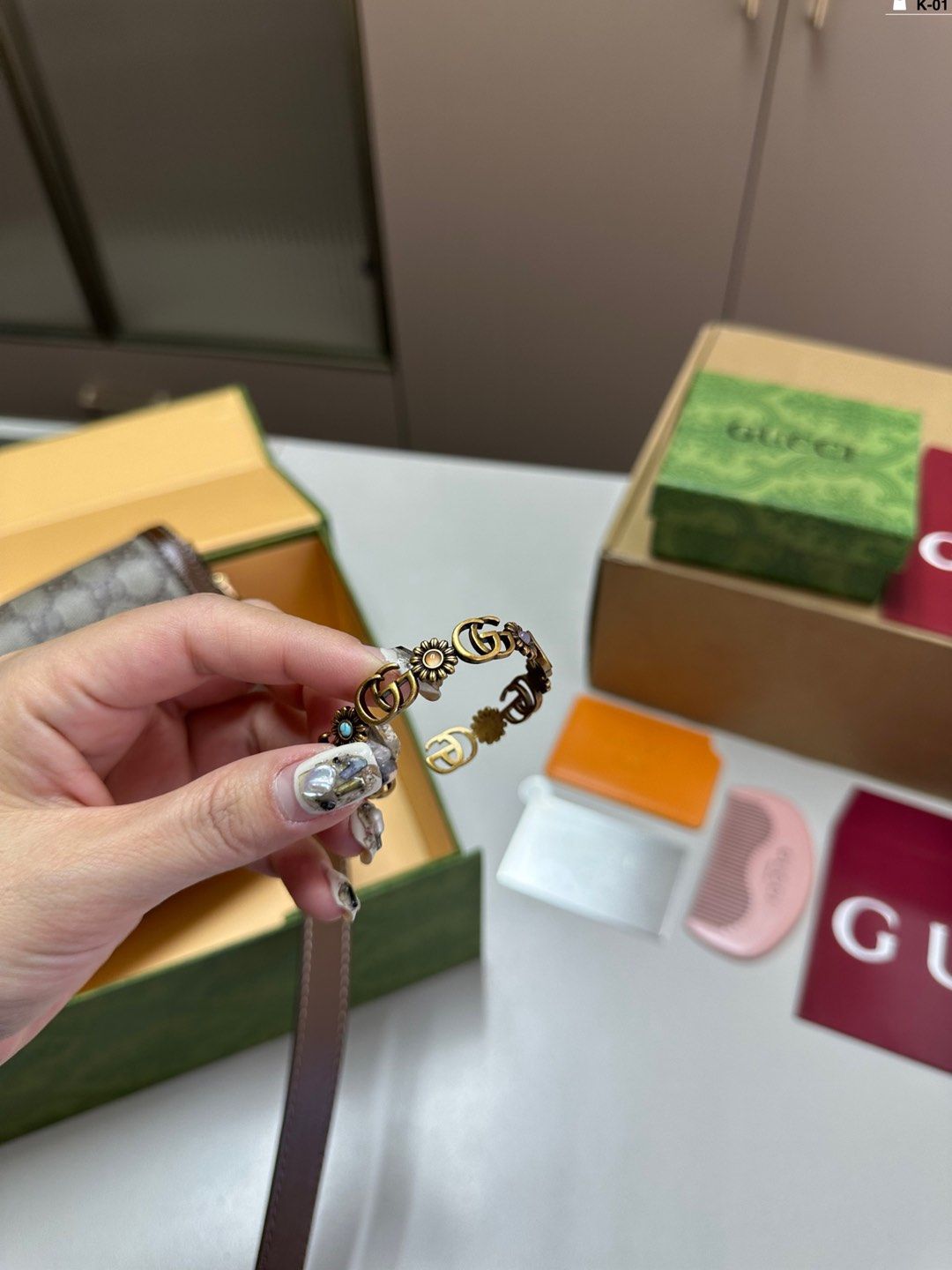💰p 1760（ブレスレット付き） グッチGUCCI 1955鞍バッグ 両肩