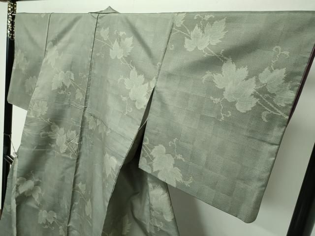 本場大島紬 蔦の葉文