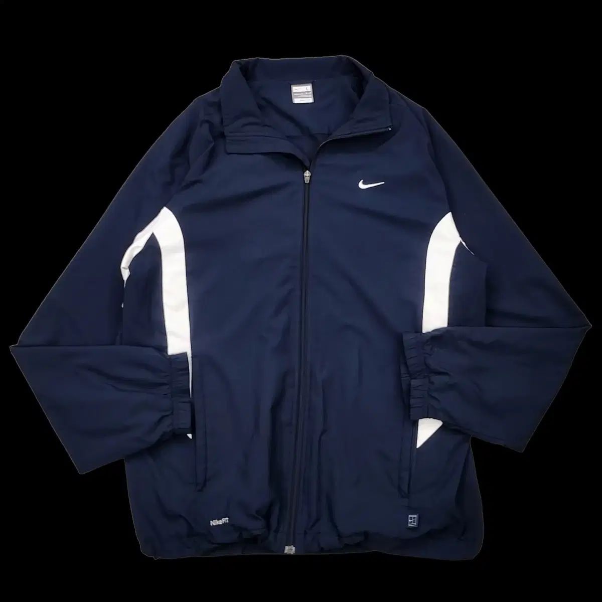 【雷市場（ポンジャン）商品韓国直送】L Nike(ナイキ） オールドスクール ネイビー スウッシュ ウインドブレーカー