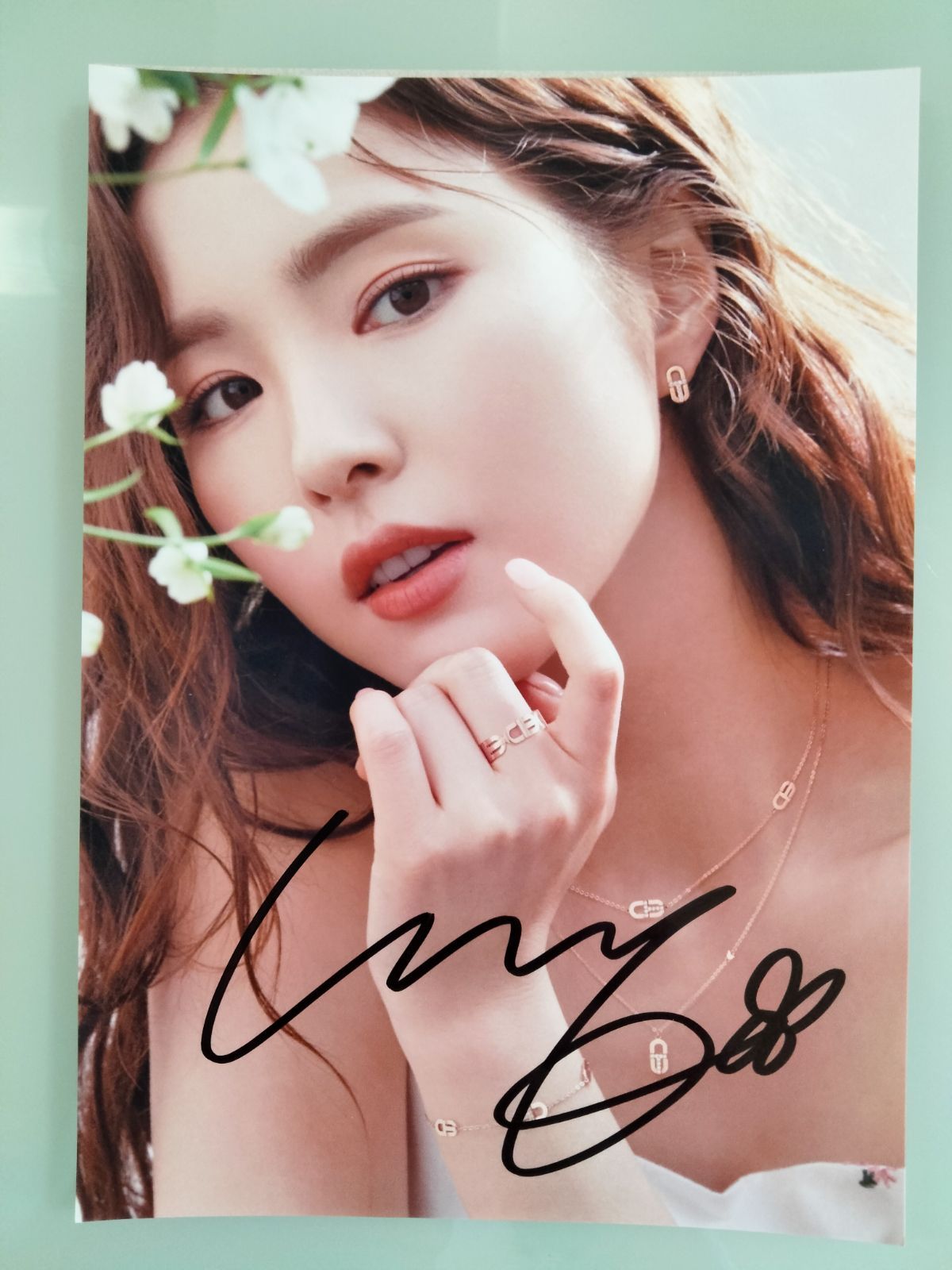 シン・セギョン直筆サイン入り2Lサイズ写真…Shin Sae-kyeong