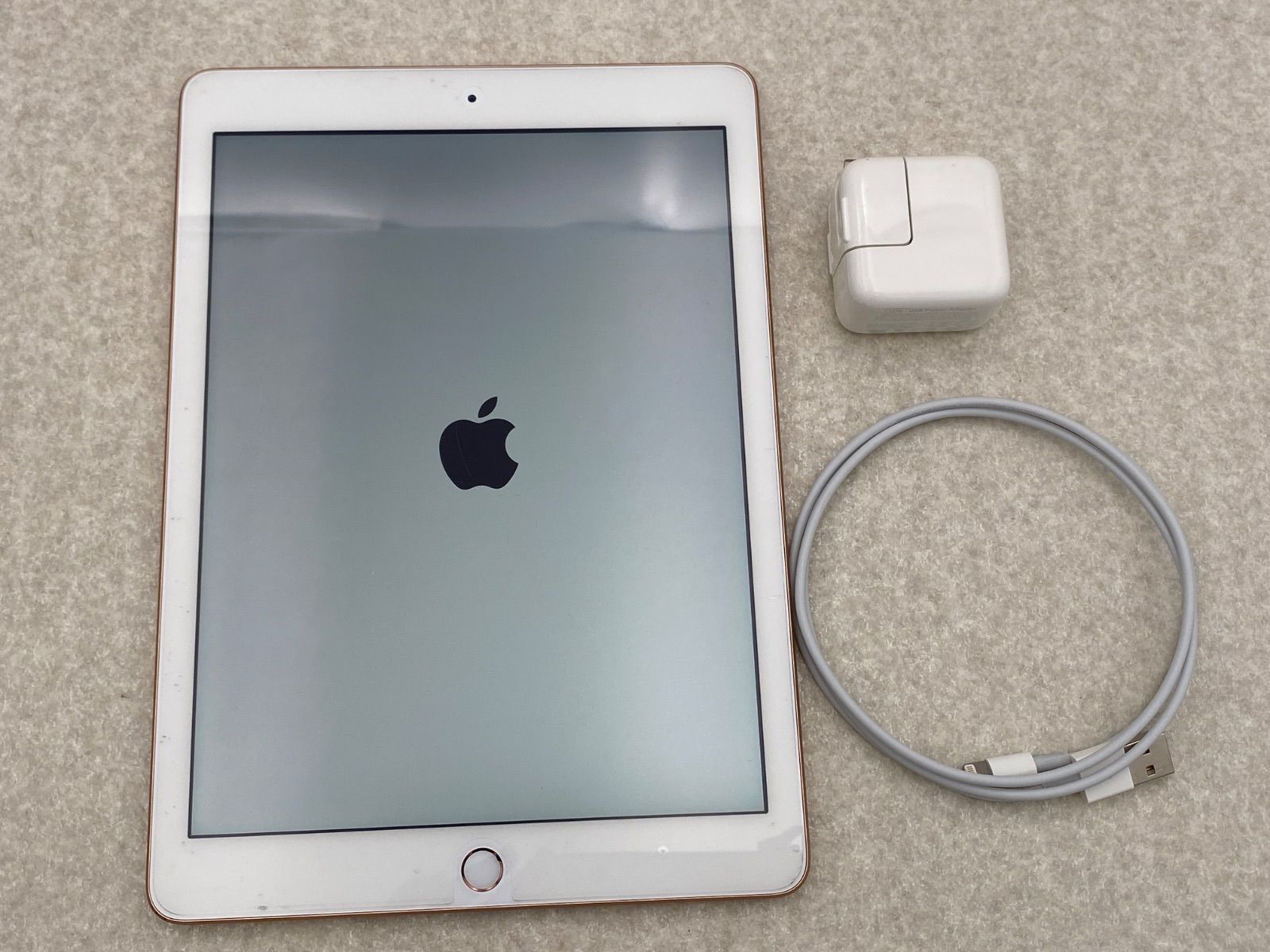 バッテリー残91 iPad 第6世代 32GB Wi-Fiモデル A1893 純正充電器付き アクティベーションロック解除済み 返金保証付き･