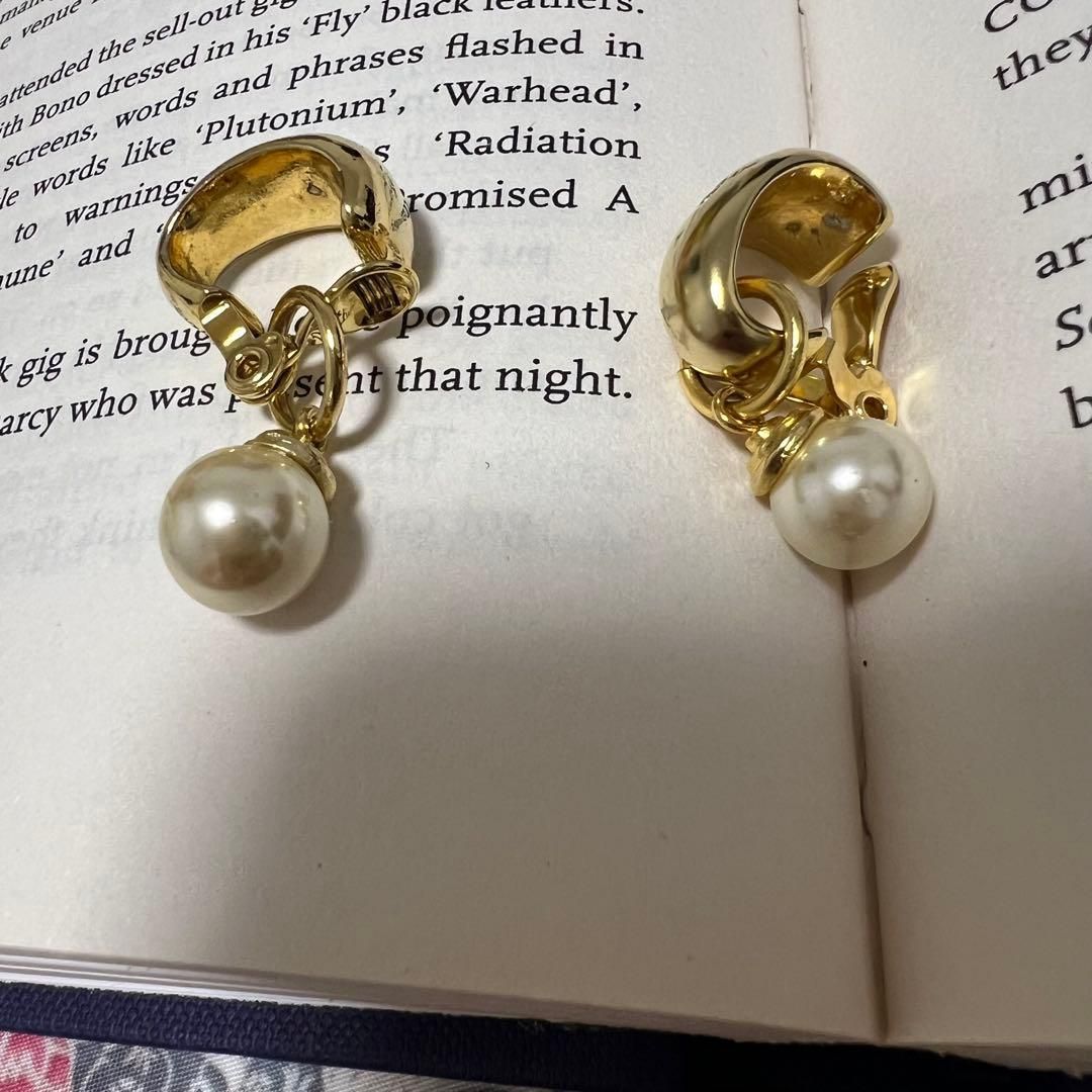 kengo ゴールドトーン フープピアス パール付き ケンゴ