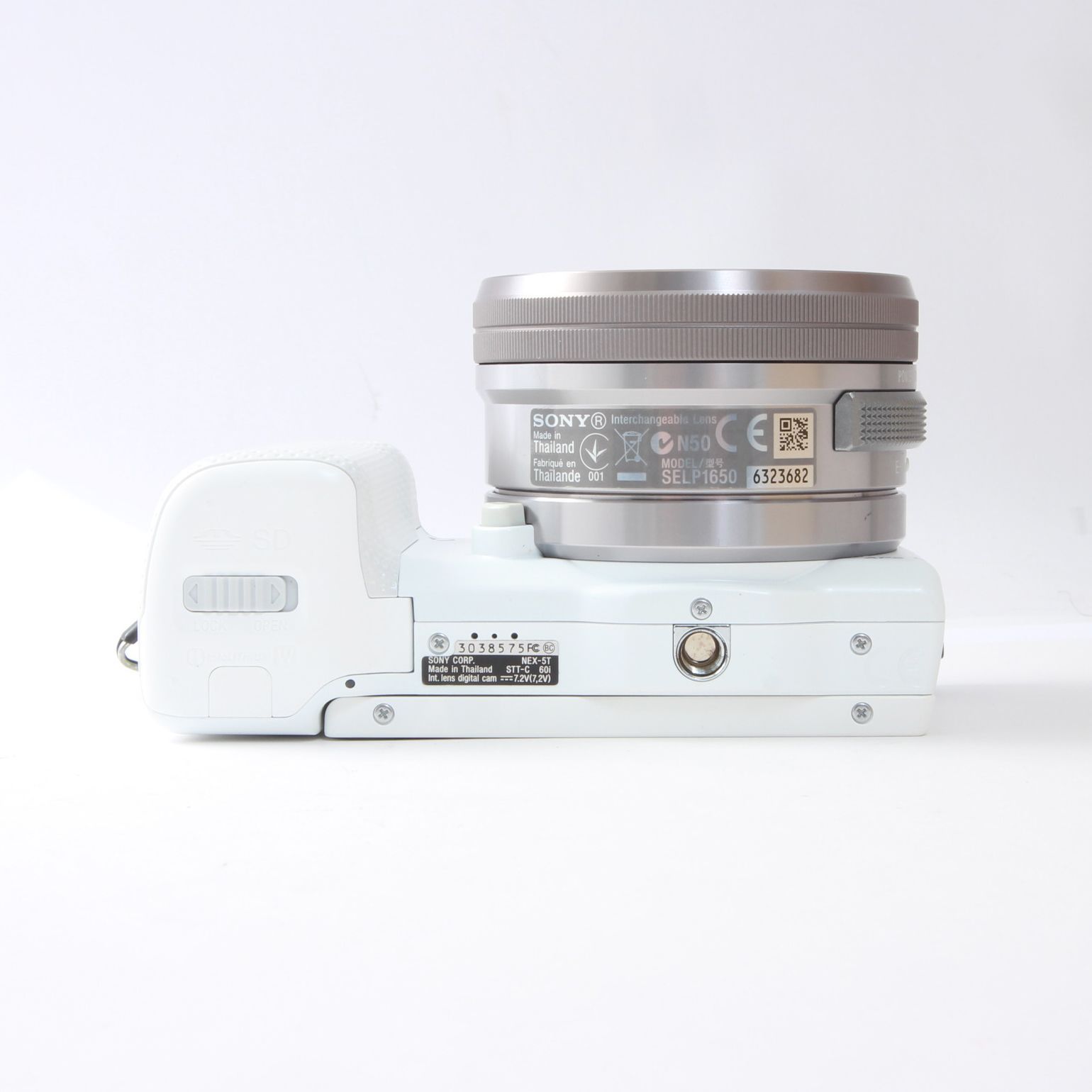中古 SONY α NEX-5T 16-50mm F3.5-5.6 デジタル カメラ レンズ